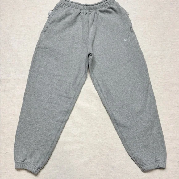 Nike Women Gray Sweatpants Small Athleisure Fleece Jogger Gym Workout Streetwear - Picture 2 of 7